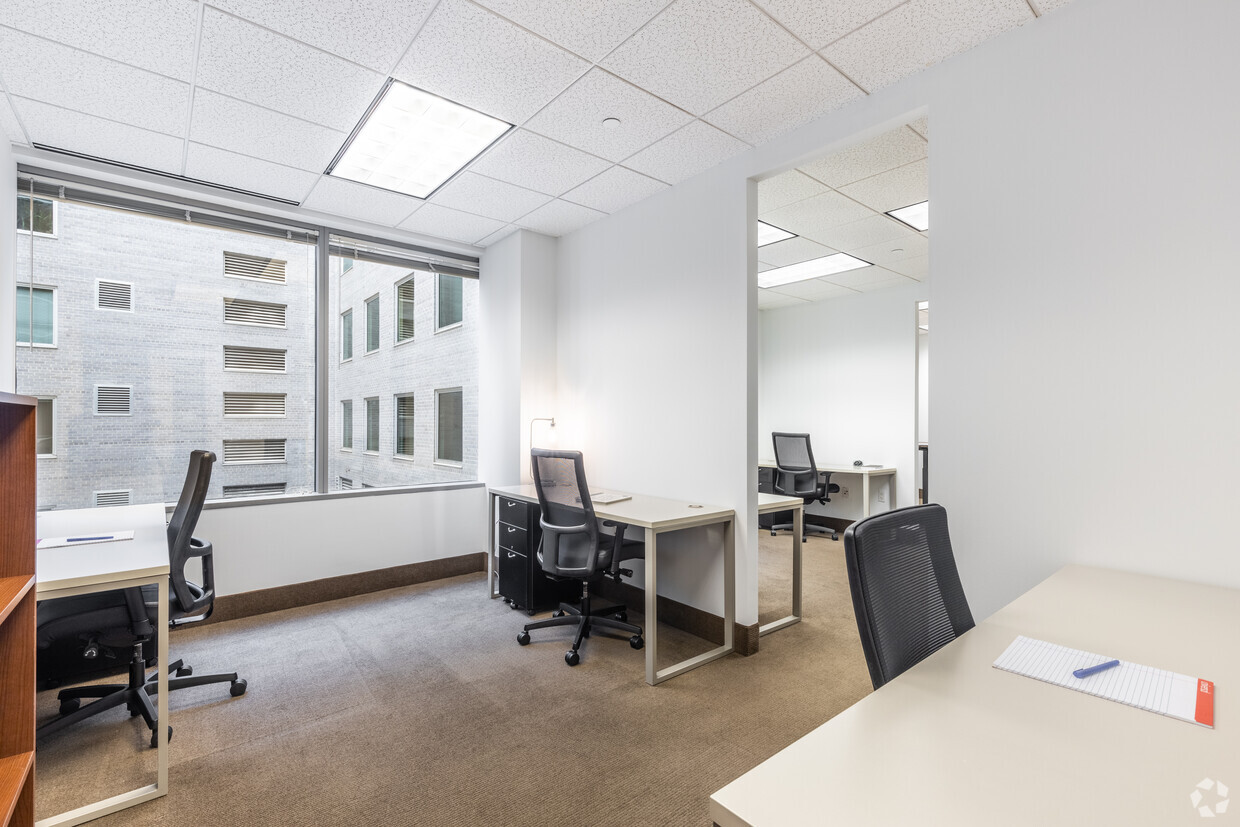 Shared Workspace in Farragut West | 1725 I Street NW, 3rd Floor, Washington, DC 20006